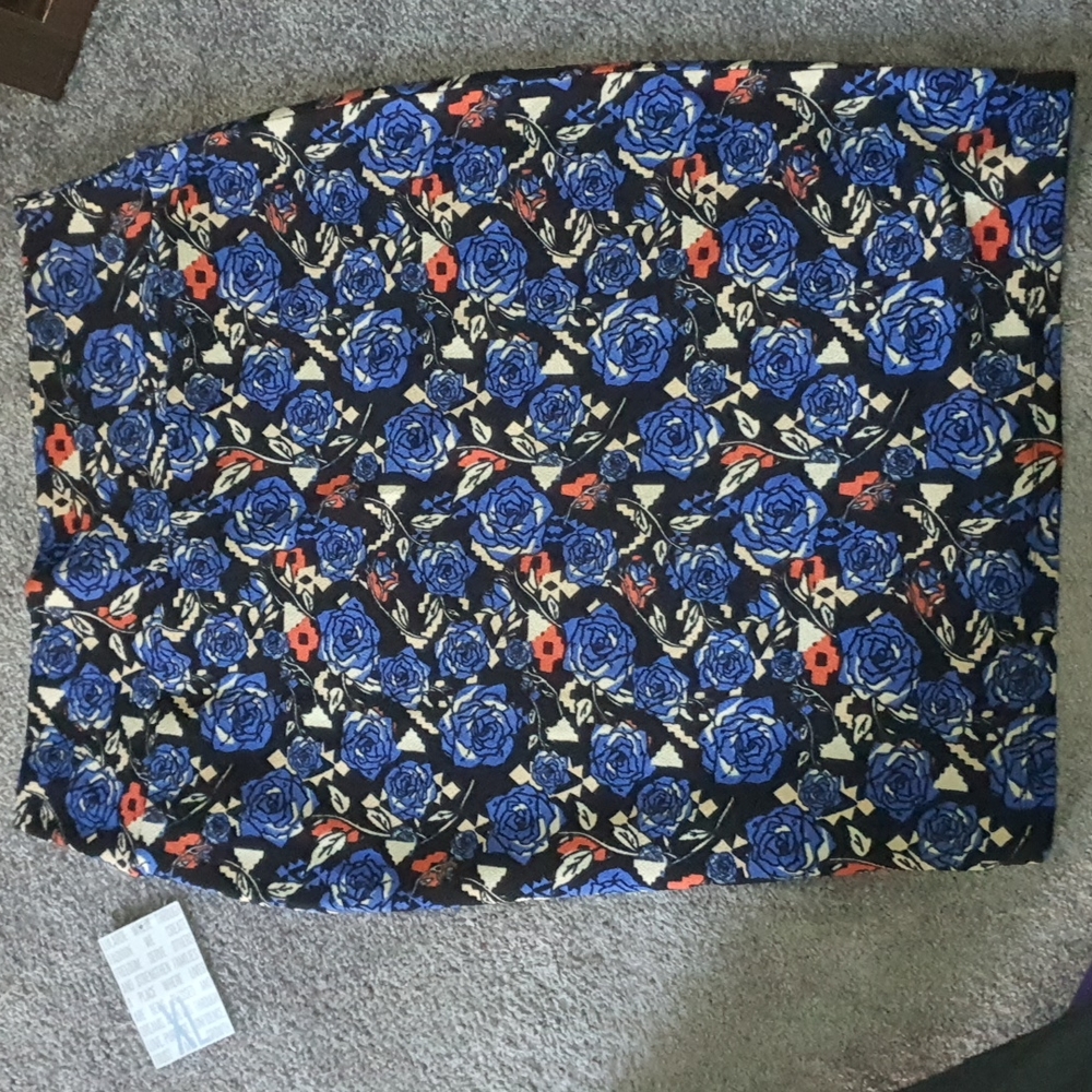 NWT lularoe cassie skirt